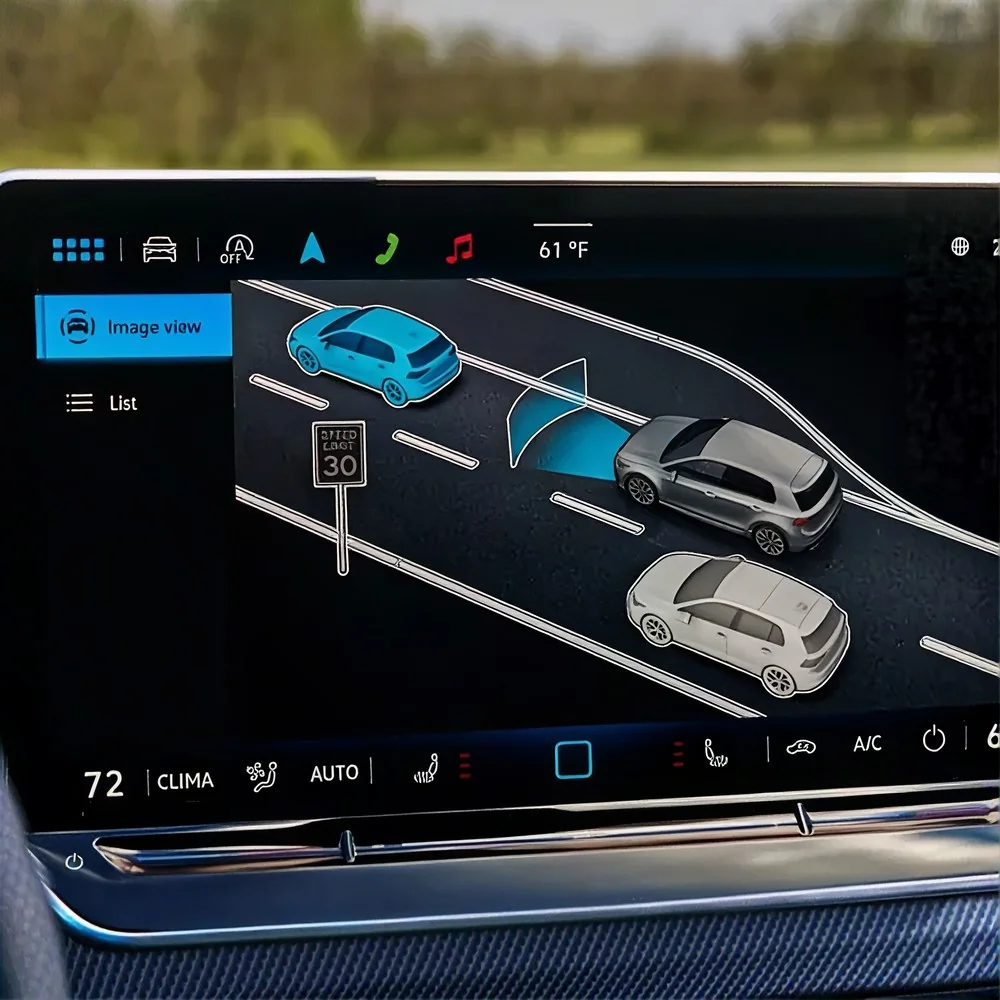 Golf R 12.9-inch touchscreen showing driving mode settings