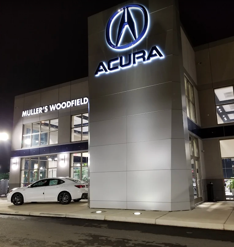 Muller's Woodfield Acura dealership exterior